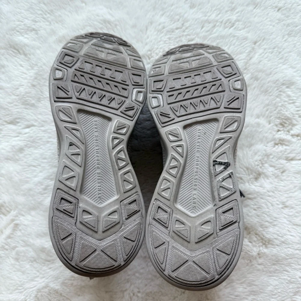 APL women sneakers size 7.5 US or 38 EU Retail 220$